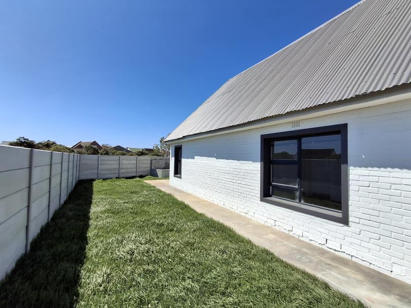 2 Bedroom Property for Sale in Britannia Bay Western Cape